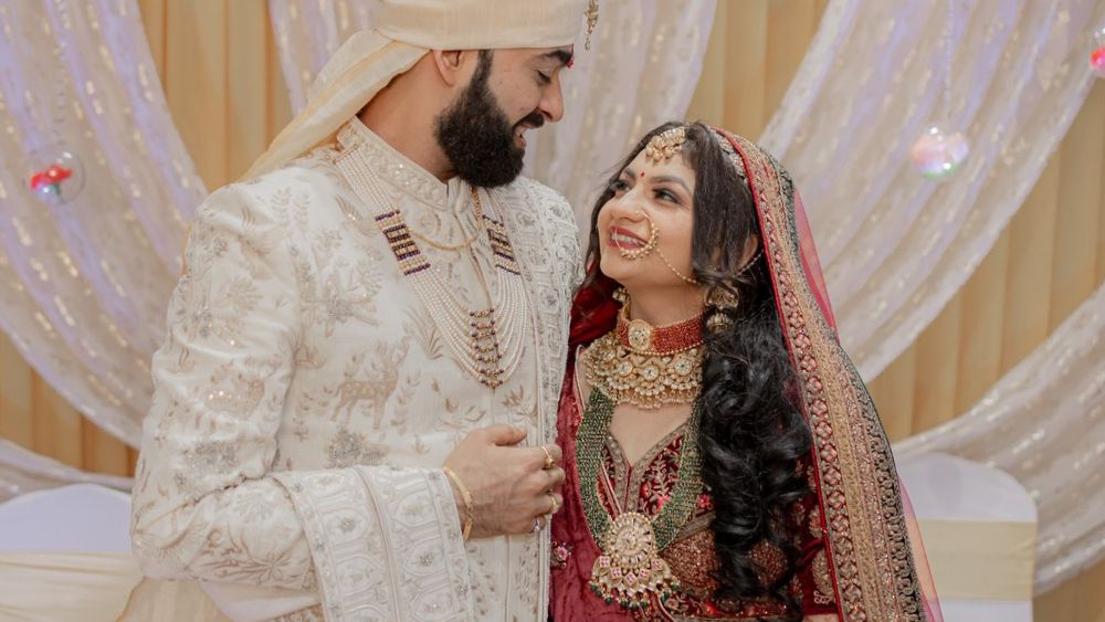 Couple celebrating at Kiaraa Banquet